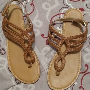 Dandles been worn 3 times